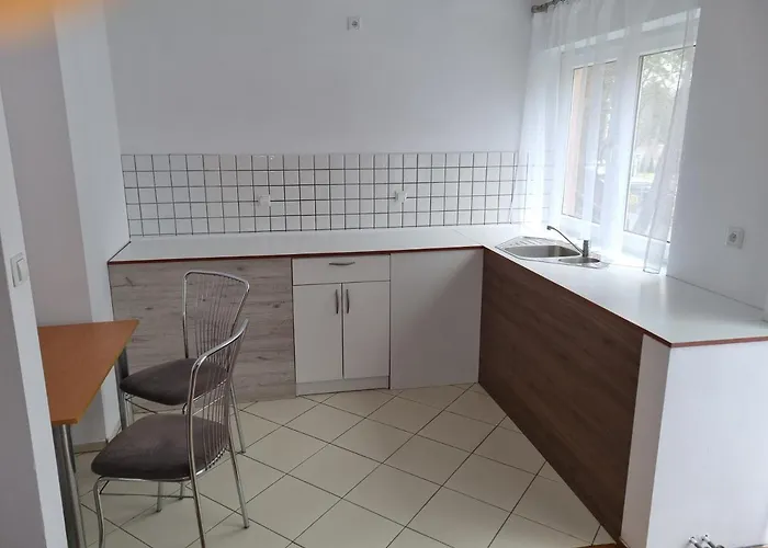 Optima Nocleg ze śniadaniem 3*