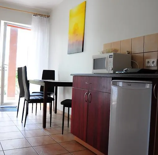 Optima Nocleg ze śniadaniem Mielno (Koszalin)